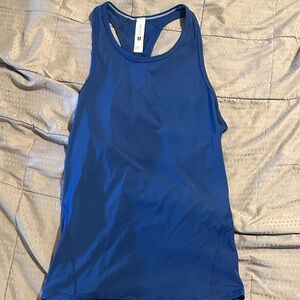 Women’s workout top